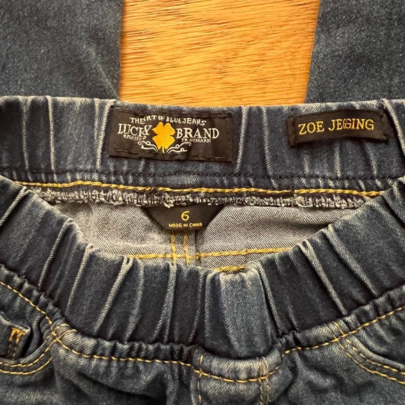 🚫SOLD🚫 Girls’ Lucky Brand Jeans size 6 - Picture 3 of 3